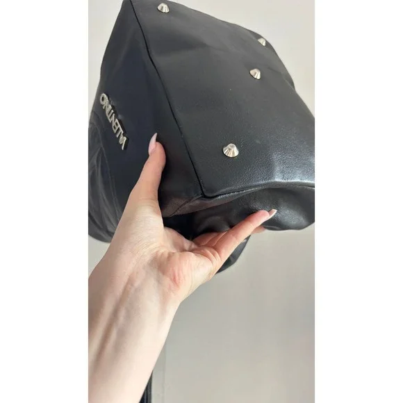 $1,095 Authentic Valentino Tote Bag Black Leather Silver Chain Strap V Logo - Picture 16 of 16